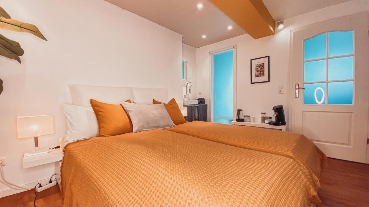 Villa Herkules - Privates Apartment Am Waldrand Mit Smart Tv Und Kostenlosen Parkplaetzen Cassel Extérieur photo